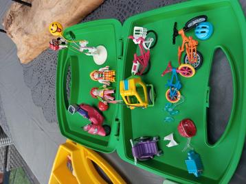 Playmobil koffertjes met extra.  beschikbaar voor biedingen