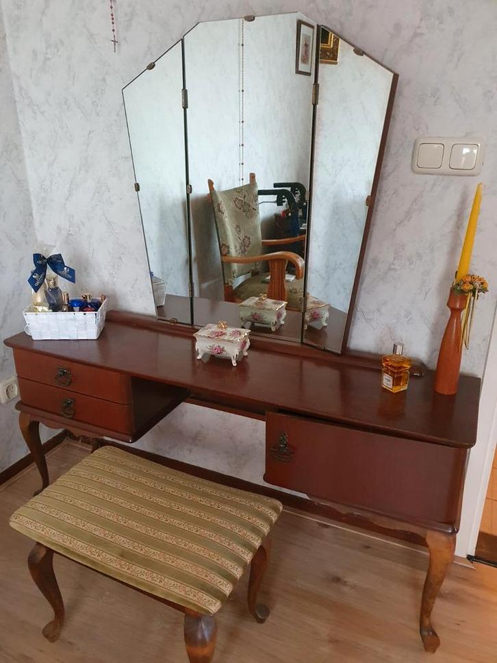 Vintage kaptafel met spiegel en kruk, Huis en Inrichting, Tafels | Kaptafels, Gebruikt, 100 tot 150 cm, 100 tot 150 cm, Hout, Ophalen
