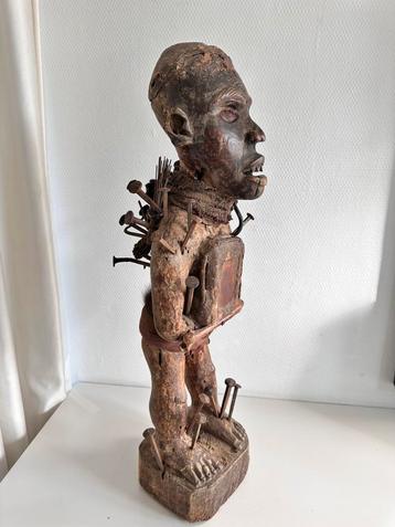Bakongo Vili  Nkisi Nkondi Fetisch krachtbeeld  TOPstuk 1900 beschikbaar voor biedingen