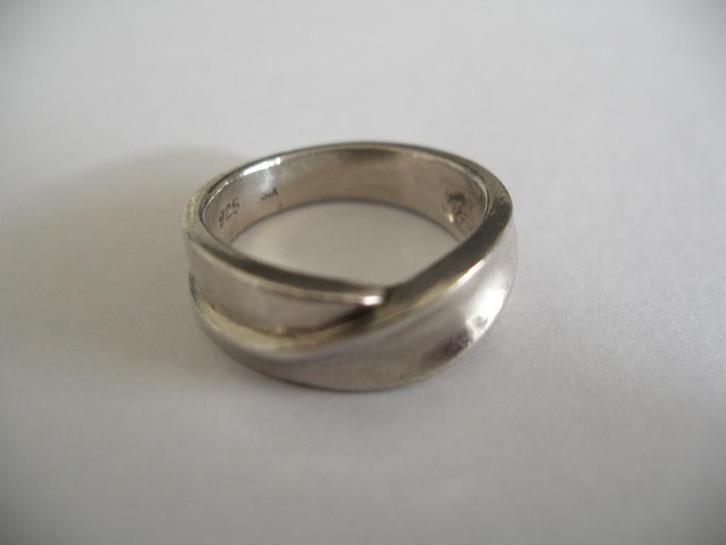 Een mooie 925 Zilveren SIX Fantasie Ring, Sieraden, Tassen en Uiterlijk, Antieke sieraden, Ring, Zilver, Verzenden