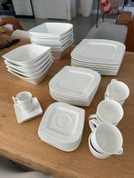 Young squito - New Bone - BonBistro servies, Ophalen of Verzenden, Aardewerk, Wedgwood, Bord(en)