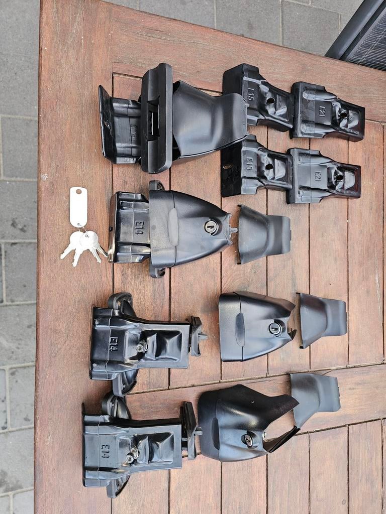 Mont Blanc Dakdragers AMC A52 + Voetunit 5122, Ophalen of Verzenden, Gebruikt