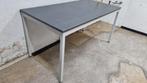 Grijze bureau tafel - 150x76x76 cm, Ophalen, Gebruikt, 100 tot 150 cm, 50 tot 100 cm