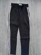 Zwarte vingino meisjes jogg broek 140
Is als nettere broek t, Ophalen of Verzenden, Zo goed als nieuw