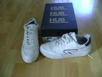 HUB  heren  sneakers  mt  41) nieuwstaat.