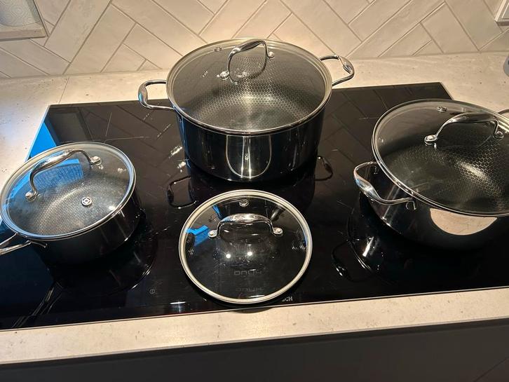 Onxy Pannenset - Compleet en in Goede Staat, Huis en Inrichting, Keuken | Potten en Pannen, Gebruikt, Pannenset, Rvs, Inductieplaat