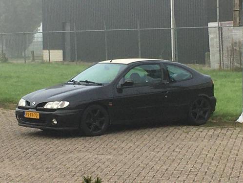 renault velgen met banden 2 sets, Auto-onderdelen, Banden en Velgen, Banden en Velgen, Zomerbanden, Ophalen