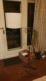 Staal gesmede schemerlamp, Huis en Inrichting, Lampen | Vloerlampen, Ophalen, Zo goed als nieuw, Minder dan 100 cm