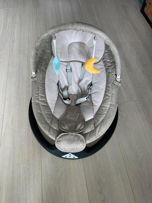 Elektrische Novi Baby Nola Swing wipstoel beige, Kinderen en Baby's, Wipstoeltjes, Zo goed als nieuw, Schommelstoel, Overige merken