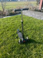 Zwarte step van het merk Sajan met 2 wielen voor, incl licht, Fietsen en Brommers, Steps, Ophalen, Gebruikt, Gewone step, Sajan