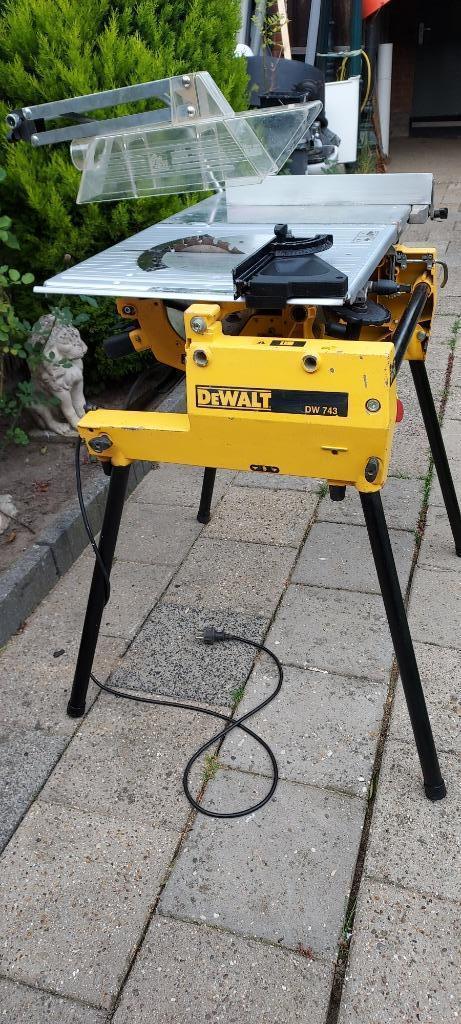 DeWalt DW 743--verbrede zaagtafel met extra accessoires, Doe-het-zelf en Verbouw, Gereedschap | Zaagmachines, Gebruikt, Overige typen