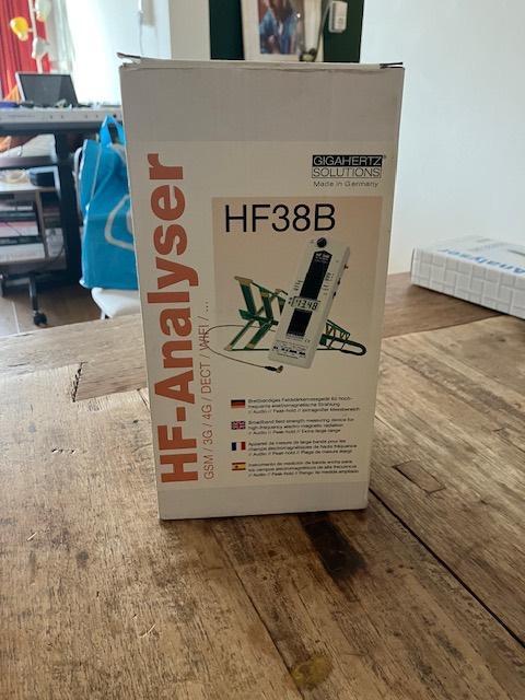 Stralingsmeter HF38B, Doe-het-zelf en Verbouw, Meetapparatuur, Zo goed als nieuw, Overige meters, Ophalen of Verzenden