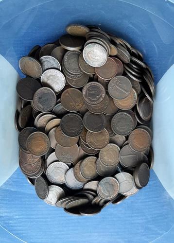 425 stuks bronzen centen beschikbaar voor biedingen