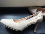Zalmkleurige suède pumps met goud, Kleding | Dames, Schoenen, Pumps, Overige kleuren, Ophalen of Verzenden, BPC