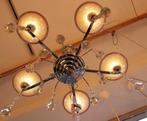 Art déco lamp rijkelijk versierd met strengen pampilles., Ophalen