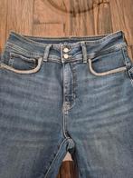 Guess jeans Maat 30, Kleding | Dames, Ophalen of Verzenden, Zo goed als nieuw, Blauw, W30 - W32 (confectie 38/40)