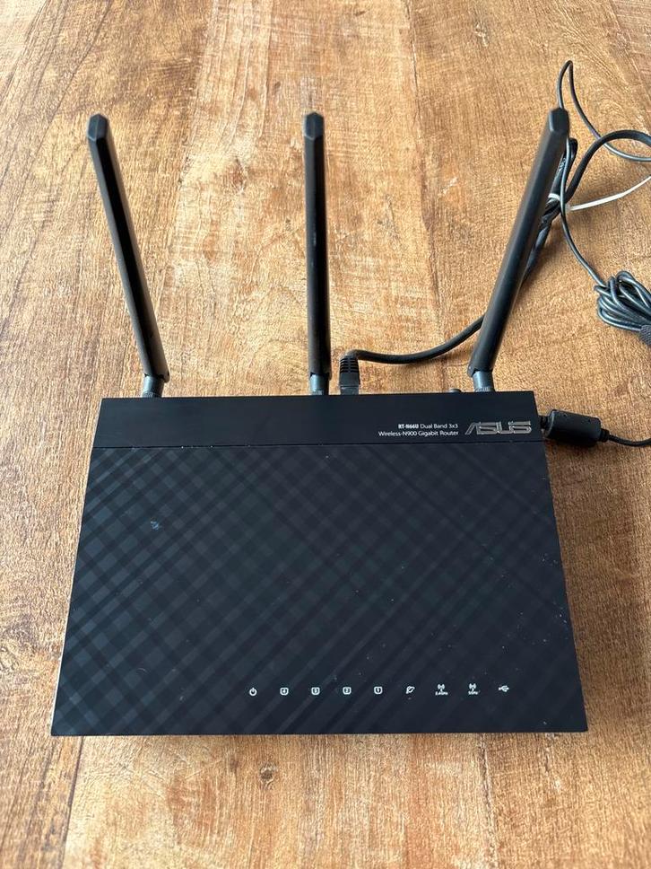 Asus RT-N66U Router, Computers en Software, Routers en Modems, Gebruikt, Router, Ophalen of Verzenden