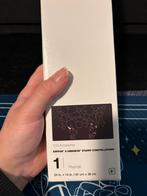 Pokemon center playmat espeon umbreon starry constellations, Hobby en Vrije tijd, Verzamelkaartspellen | Pokémon, Ophalen of Verzenden