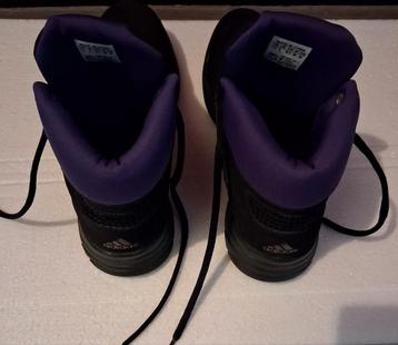 Adidas sportschoenen maat 39 beschikbaar voor biedingen