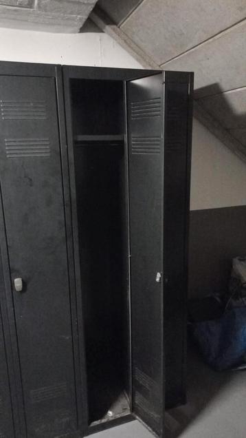 Dubbele lockerkast te koop  beschikbaar voor biedingen