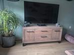Tv meubel van eikenhout van pronto hevano serie, Huis en Inrichting, Kasten | Televisiemeubels, Ophalen, 100 tot 150 cm, Eikenhout