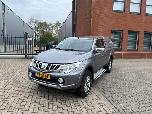 Mitsubishi L 200 2.4 DI-D Club Cab Intense, Auto's, Mitsubishi, Te koop, L200, 4x4, ABS, Achteruitrijcamera, Airbags, Airconditioning