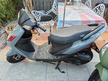 GTS Vici 50 - 2018 - Grijs/Rood - 25 km/u beschikbaar voor biedingen