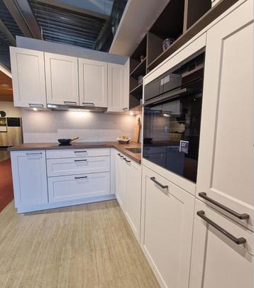 Showroom Keuken model Valentina beschikbaar voor biedingen