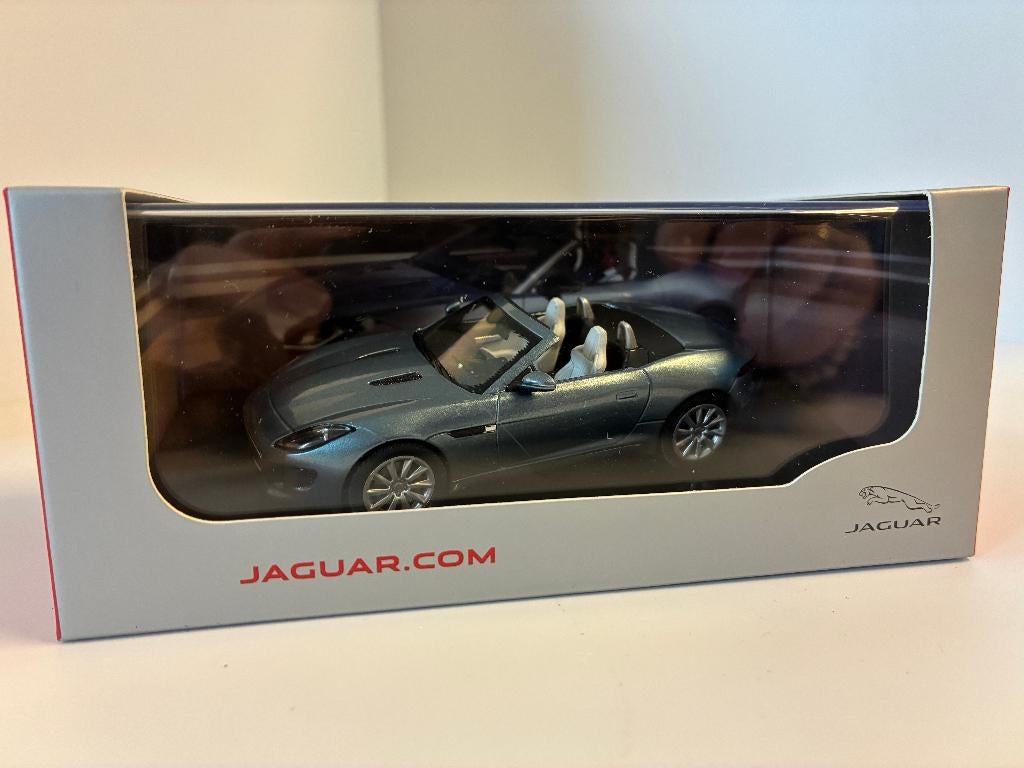 27815: Jaguar F-Type V8 S Convertible - Ixo 1:43, Hobby en Vrije tijd, Modelauto's | 1:43, Auto, Nieuw, Ophalen of Verzenden, Bachsatztstr. 54 D 72131 Ofterdingen, Germany