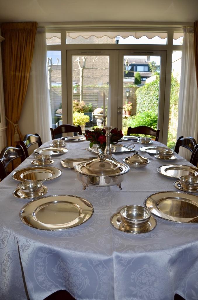 Voor een feestelijk gedekte december tafel, Antiek en Kunst, Antiek | Bestek, Ophalen