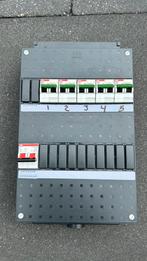 ABB groepenkast met hoofdschakelaar en div groep, Doe-het-zelf en Verbouw, Elektra en Kabels, Ophalen, Gebruikt, Overige typen