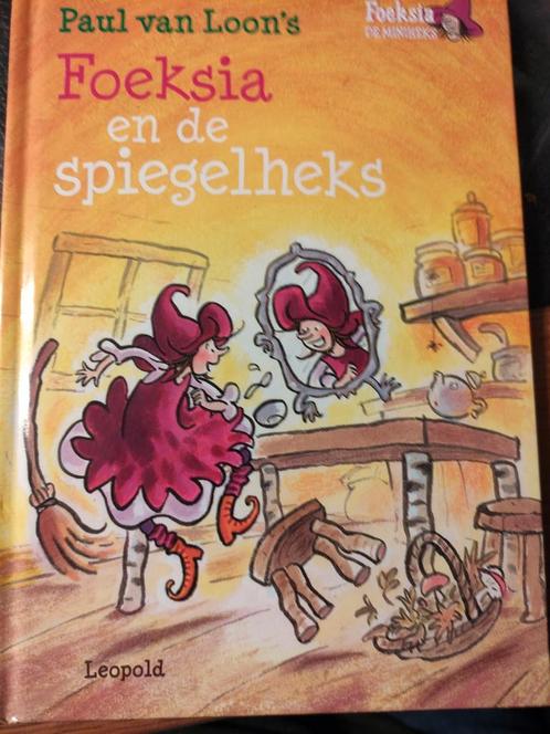 Paul van Loon - Foeksia en de spiegelheks, Boeken, Kinderboeken | Jeugd | onder 10 jaar, Zo goed als nieuw, Ophalen of Verzenden