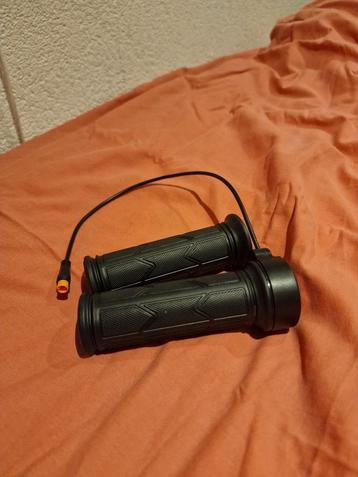 Surron gashendel voor fatbike! Met een 3 pin port beschikbaar voor biedingen