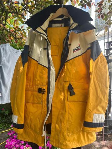 Musto Zeilpak XL beschikbaar voor biedingen