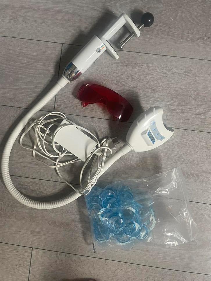 Professionele lamp voor tanden bleken, Sieraden, Tassen en Uiterlijk, Uiterlijk | Haarverzorging, Zo goed als nieuw, Ophalen of Verzenden