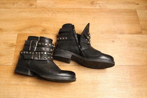 Gedragen zwarte laarsjes maat 39 met studs, Kleding | Dames, Schoenen, Gedragen, Lage of Enkellaarzen, Zwart, Verzenden
