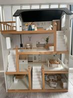 Poppenhuis Petite Amelie met poppetjes en extra meubels, Kinderen en Baby's, Speelgoed | Poppenhuizen, Ophalen, Zo goed als nieuw
