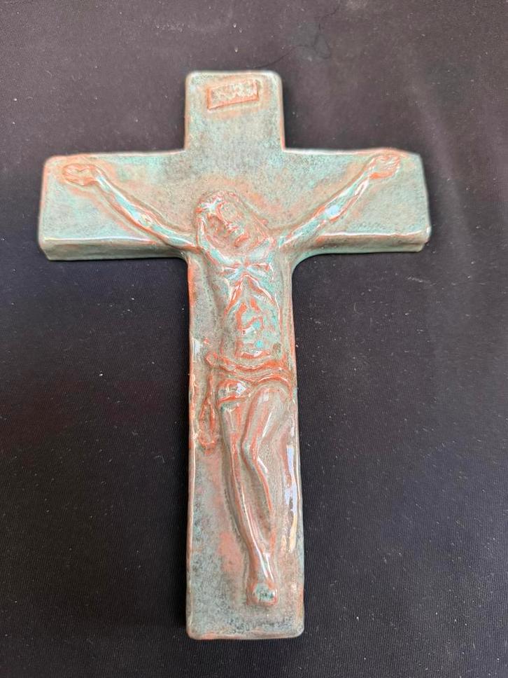 Kruisbeeld crucifix, Verzamelen, Religie, Zo goed als nieuw, Beeld(je), Ophalen of Verzenden