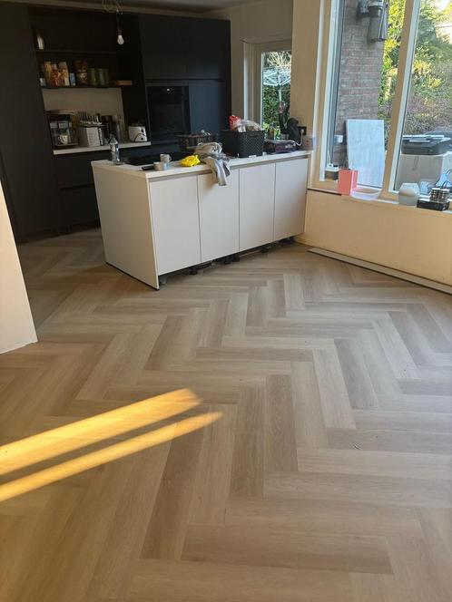 VLOEREN LEGGER, PVC, VISGRAAT, EGALISEREN, SPOEDKLUSSEN, Diensten en Vakmensen, Vloerleggers en Parketteurs, Houten vloeren, Laminaat of Parket