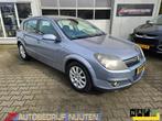 Opel Astra 1.6 Cosmo AIRCO..NAVI..TREKHAAK, Auto's, Opel, 1165 kg, Te koop, Zilver of Grijs, Benzine