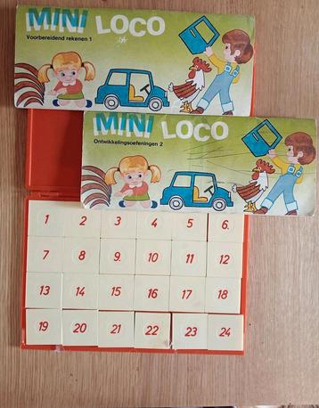 Grote Mini Loco met twee boekjes beschikbaar voor biedingen