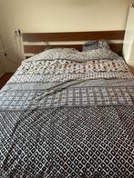 Twijfelaar (Ikea ) met bijpassende nachtkastjes, Huis en Inrichting, Slaapkamer | Bedden, 160 cm, Zo goed als nieuw, Ophalen, Twijfelaar