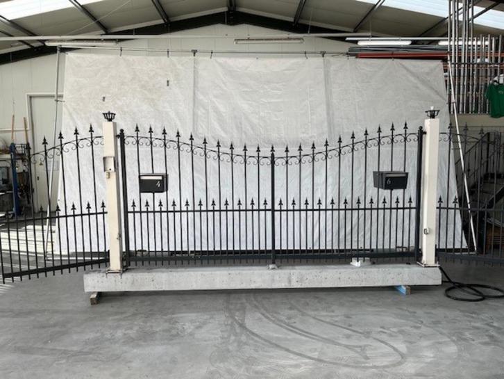 Inrijpoort - Kant en klaar - Opruiming, Tuin en Terras, Tuinpoorten, Gebruikt, Draaipoort, Staal, 150 tot 200 cm, 200 cm of meer