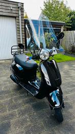 Te koop BTC Riva scooter zwart uit 2019, Fietsen en Brommers, Snorfietsen en Snorscooters, Overige merken, Benzine, Gebruikt, Ophalen