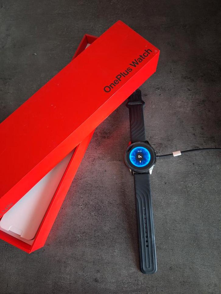 OnePlus Watch - Zwart, Sieraden, Tassen en Uiterlijk, Smartwatches, Zo goed als nieuw, Android, Zwart, Afstand, Calorieverbanding