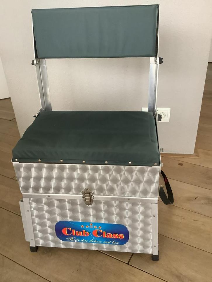 Viskoffer met zitplaats en inhoud - Complete set, Watersport en Boten, Hengelsport | Karpervissen, Gebruikt, Complete set, Ophalen