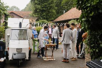 Koffiewagen lokaal barista espresso koffiebar bedrijf bio beschikbaar voor biedingen