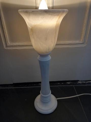 Marmeren kelk lamp Hoogte 44cm  beschikbaar voor biedingen