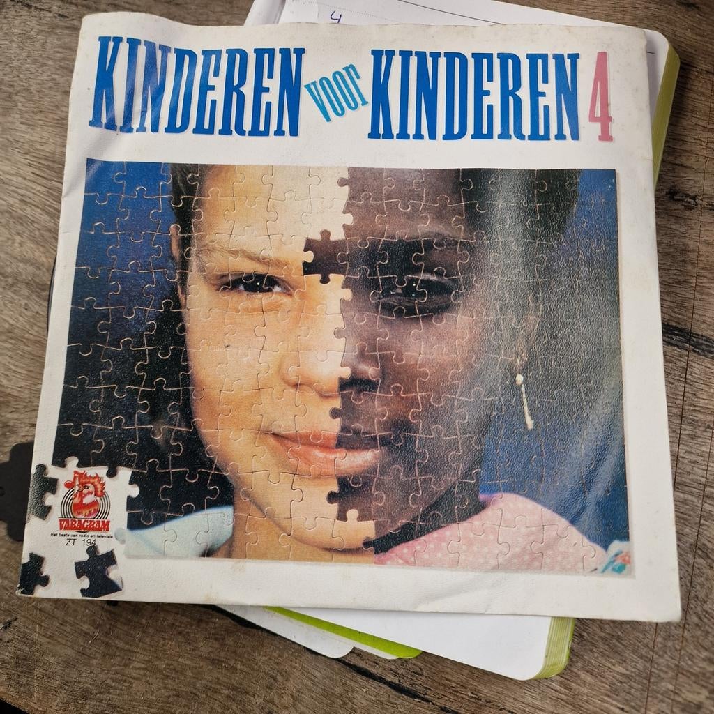 Kinderen voor Kinderen 4 - Single uit 1983, Ophalen of Verzenden, Zo goed als nieuw, Nederlandstalig, Single