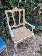 Zeer oude stoel met armleuningen hand geborduurde zitting, Huis en Inrichting, Stoelen, Ophalen, Wit, Belle Vieille Brocante, Barok boudoir brocante klassiek romantisch